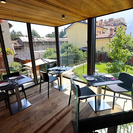 לינה וארוחת בוקר Maison Bondaz & Prive אאוסטה