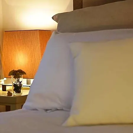 Bed & Breakfast Maison Bondaz & Prive 4*