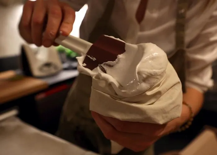 לינה וארוחת בוקר Maison Bondaz & Prive